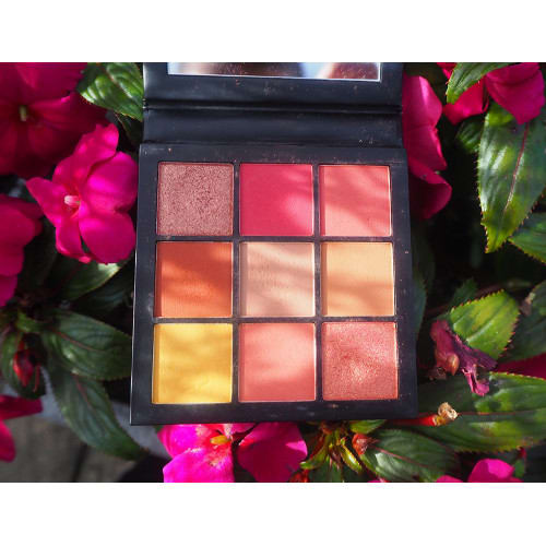 Huda Beauty Coral Obsessions Eyeshadow Palette Huda Beauty Coral Obsessions Eyeshadow Palette